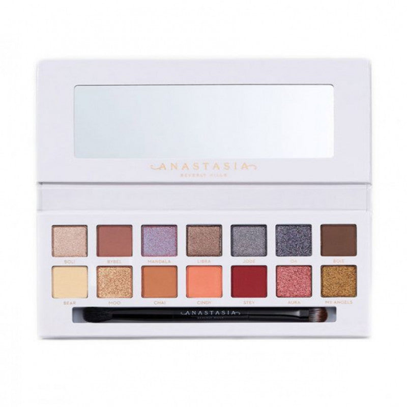 انستازيا بيفرلي هيلز - ظلال العيون كارلي بايبل