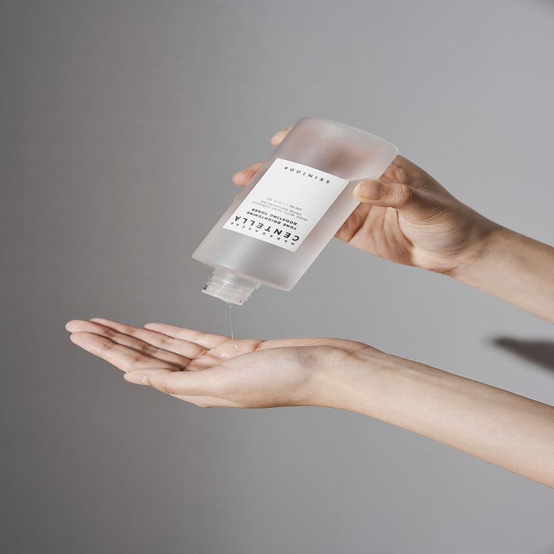 سكين 1004 - تونر لتفتيح البشرة بخلاصة السنتيلا 210 مل