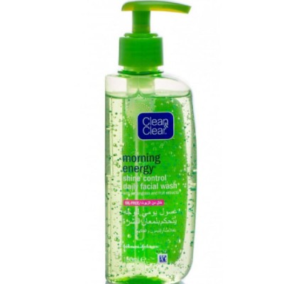 كلين اند كلير - غسول يومي للوجة بخلاصة الليمون والفاكهة - 150 مل