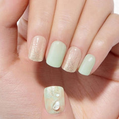 داشينج ديڤا - ميلكي منت ديو أظافر لاصقة