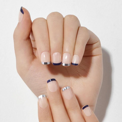 داشينج ديڤا - بي تشيك أظافر لاصقة