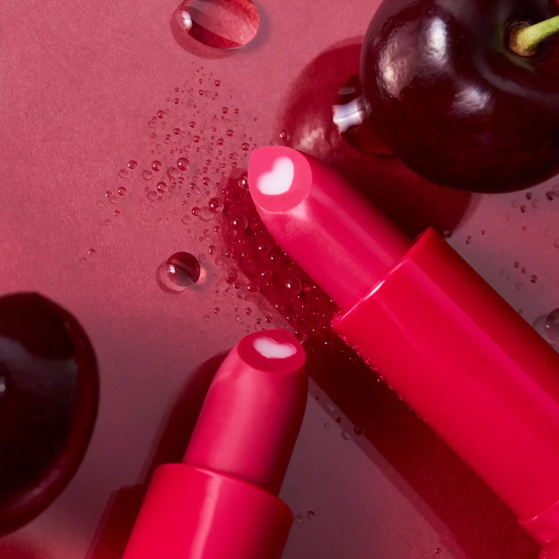 ايسنس - مرطب شفة بالفواكة هارت كور 01 كريزي شيري 3 جم